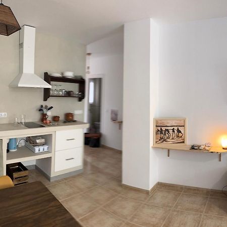 Tiyoweh Apartment Nerja Luaran gambar