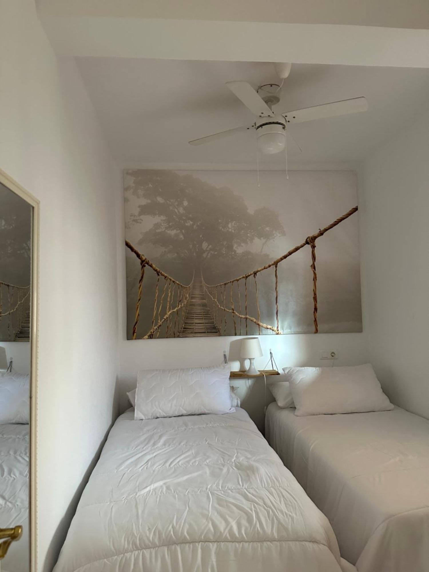 Tiyoweh Apartment Nerja Luaran gambar