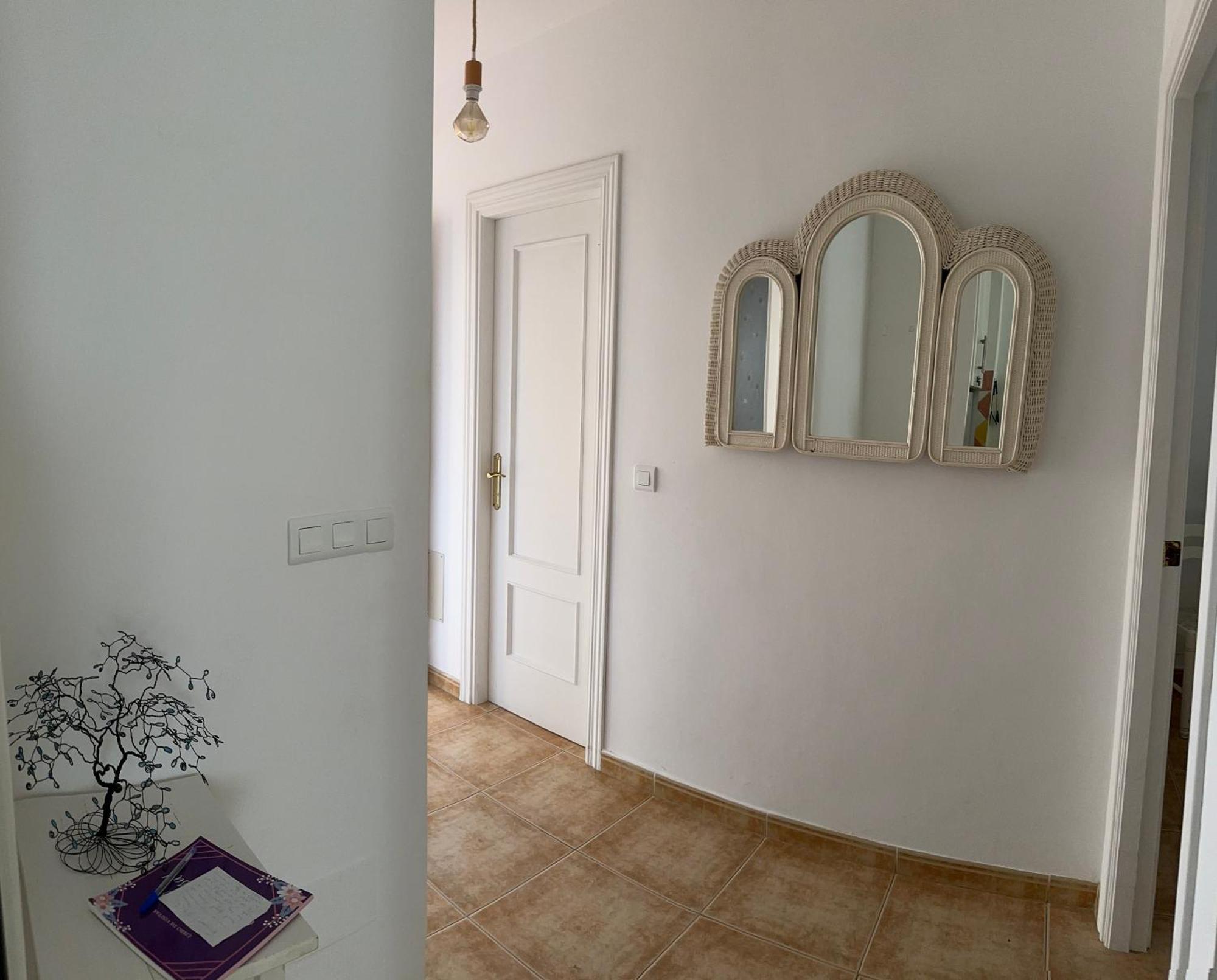 Tiyoweh Apartment Nerja Luaran gambar