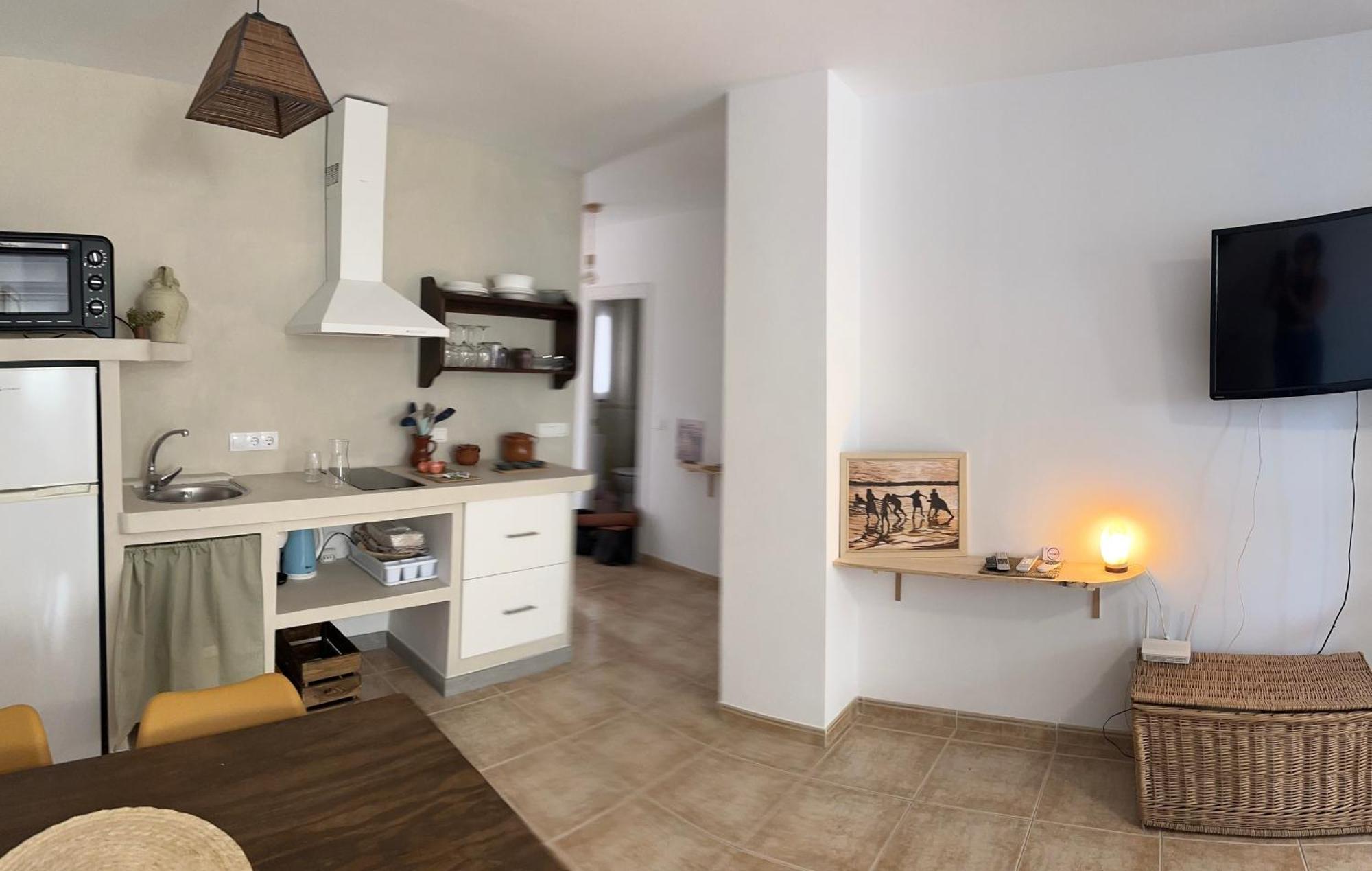Tiyoweh Apartment Nerja Luaran gambar